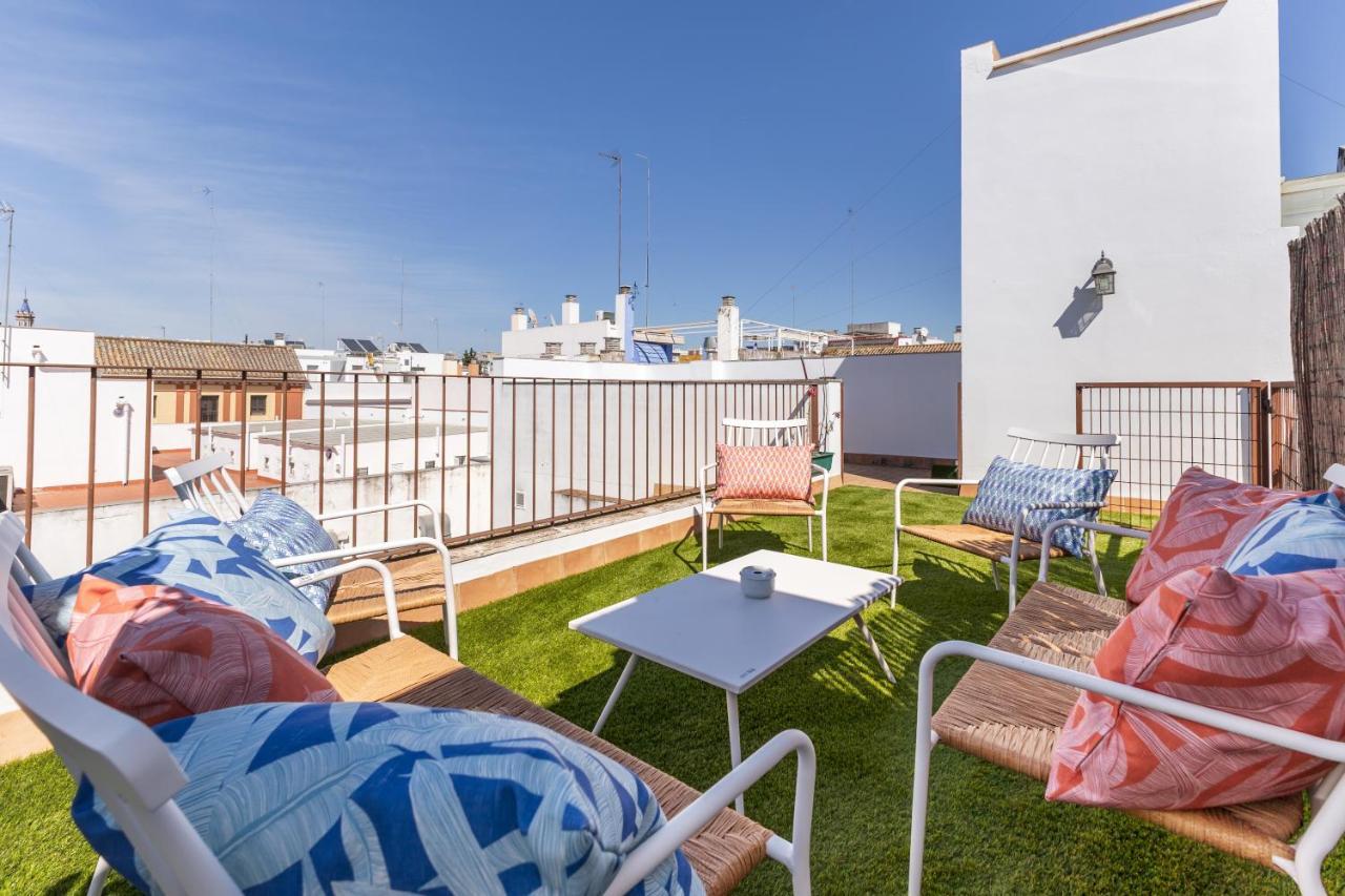 Tentudia Charming Apartments With Private Roof-Top Or Patio In San Bernardo By Ocityzen Sevilla Buitenkant foto