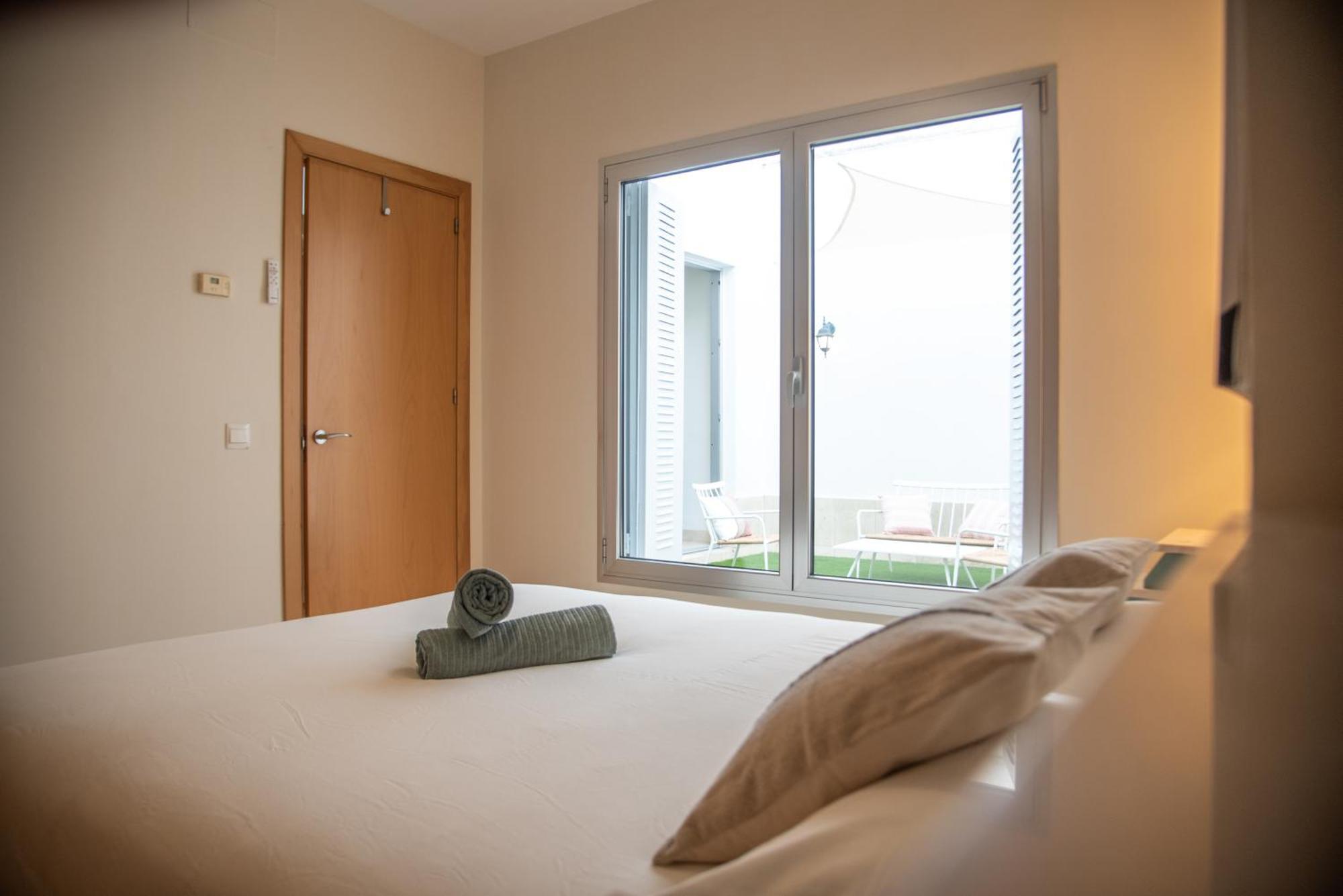 Tentudia Charming Apartments With Private Roof-Top Or Patio In San Bernardo By Ocityzen Sevilla Buitenkant foto