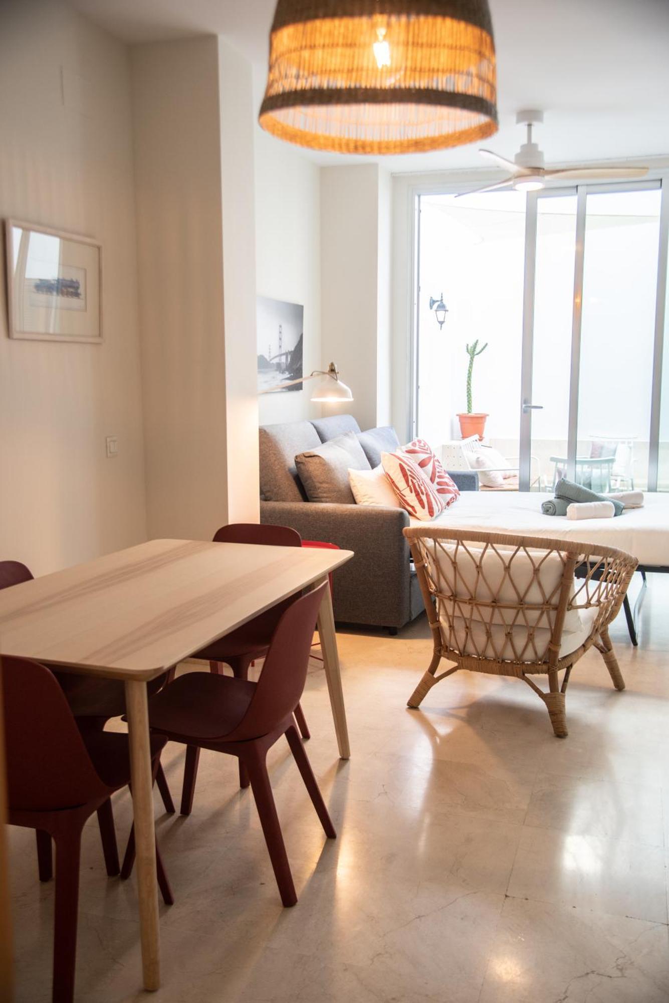 Tentudia Charming Apartments With Private Roof-Top Or Patio In San Bernardo By Ocityzen Sevilla Buitenkant foto