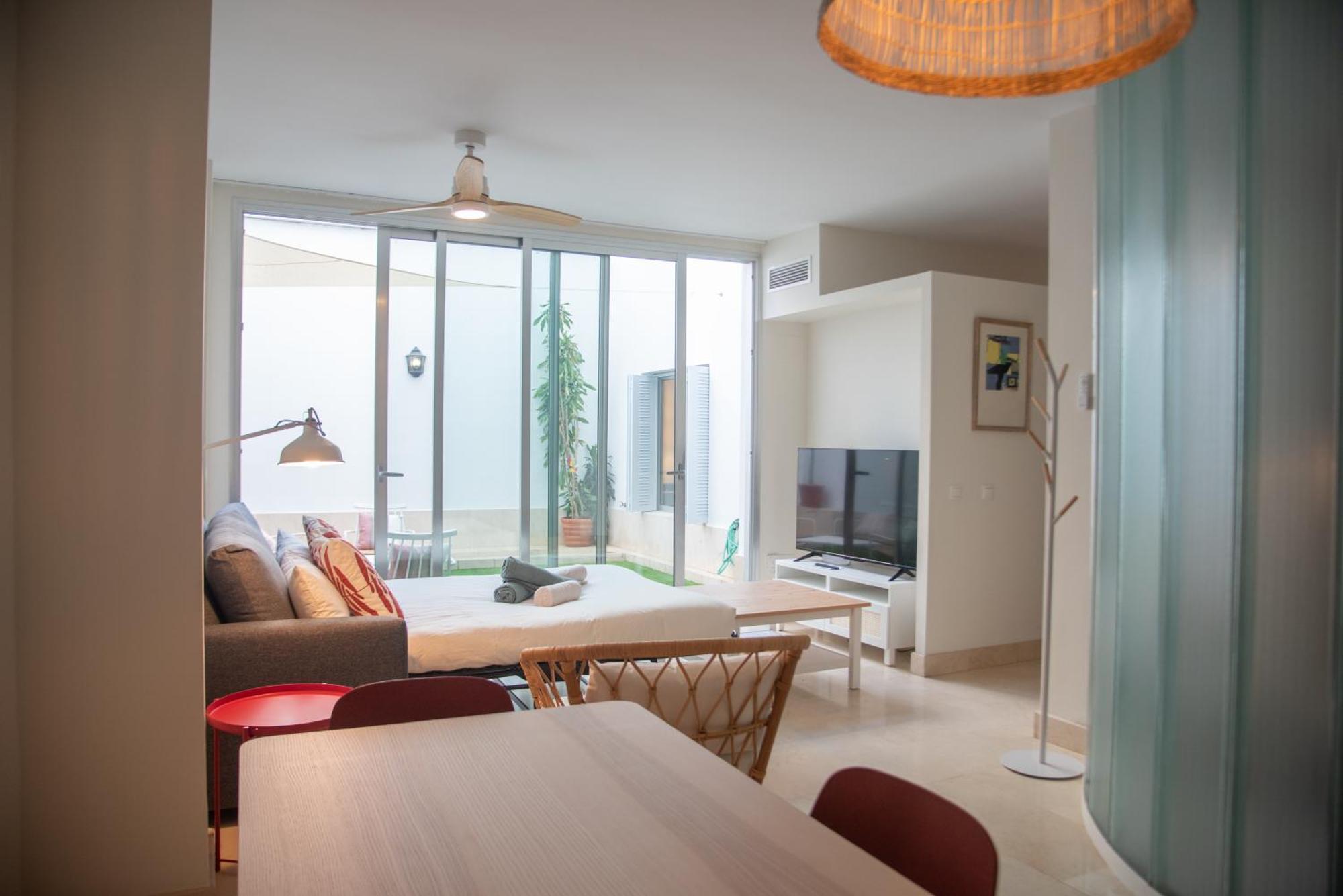 Tentudia Charming Apartments With Private Roof-Top Or Patio In San Bernardo By Ocityzen Sevilla Buitenkant foto