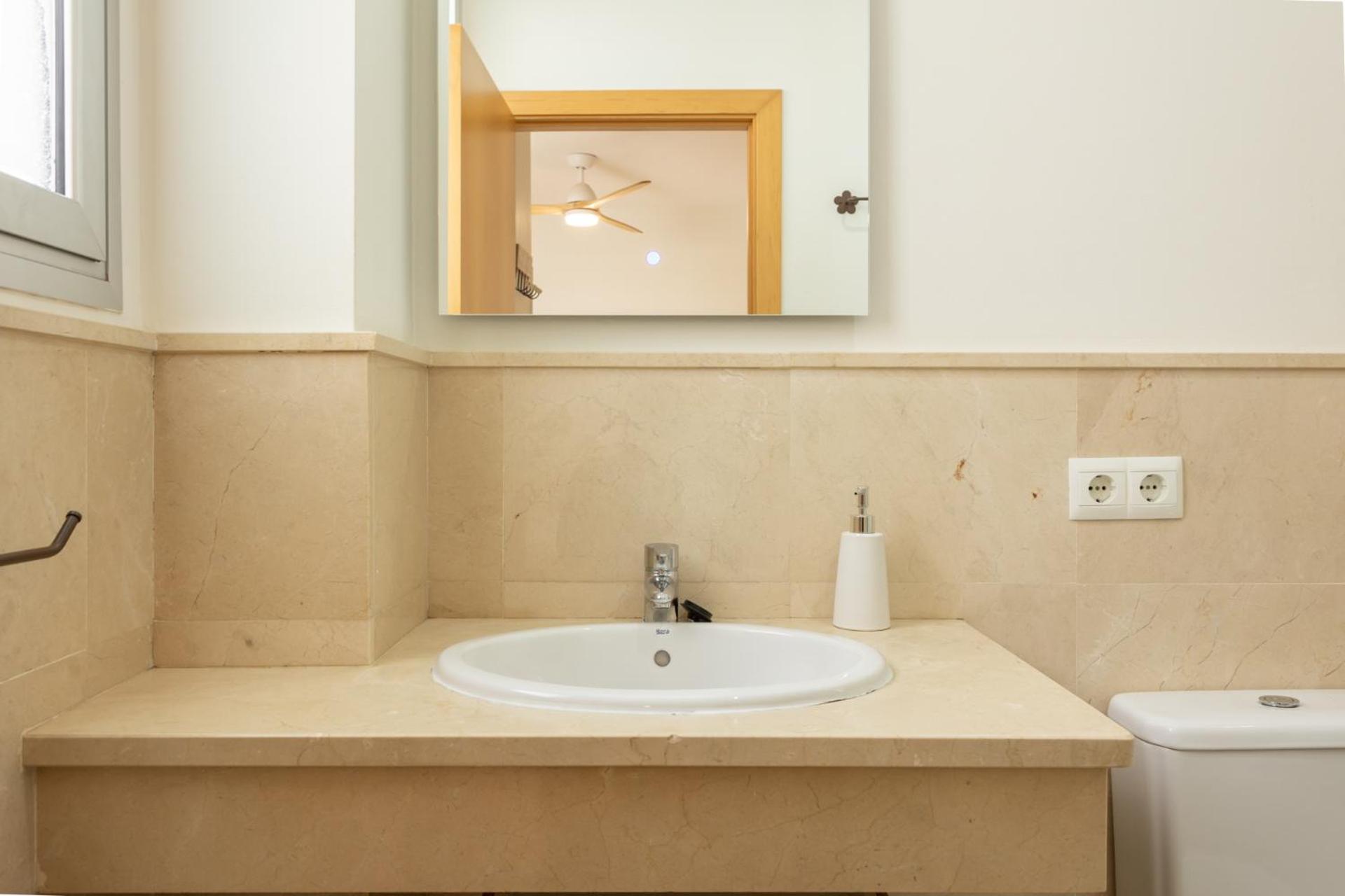 Tentudia Charming Apartments With Private Roof-Top Or Patio In San Bernardo By Ocityzen Sevilla Buitenkant foto