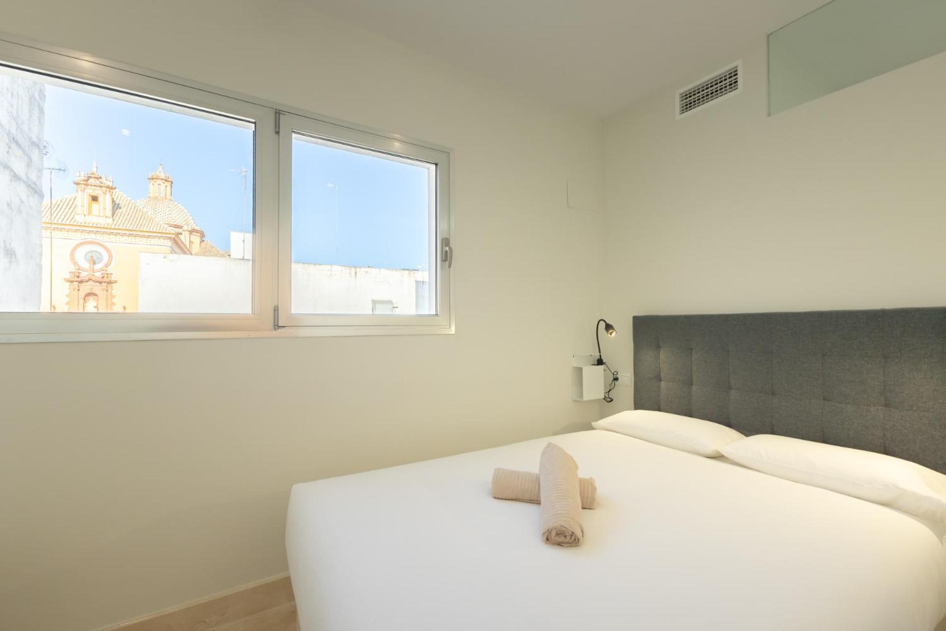 Tentudia Charming Apartments With Private Roof-Top Or Patio In San Bernardo By Ocityzen Sevilla Buitenkant foto