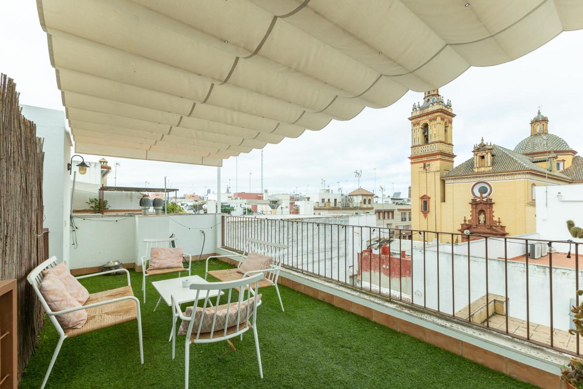 Tentudia Charming Apartments With Private Roof-Top Or Patio In San Bernardo By Ocityzen Sevilla Buitenkant foto